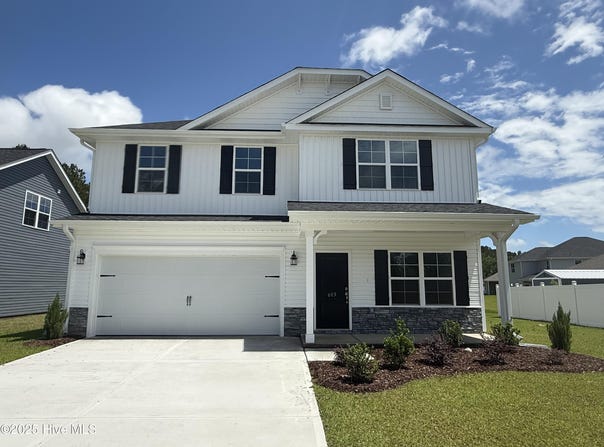 605 Central Park Way, Richlands, NC 28574