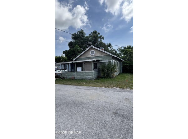 215 Alma Court, New Smyrna Beach, FL 32168