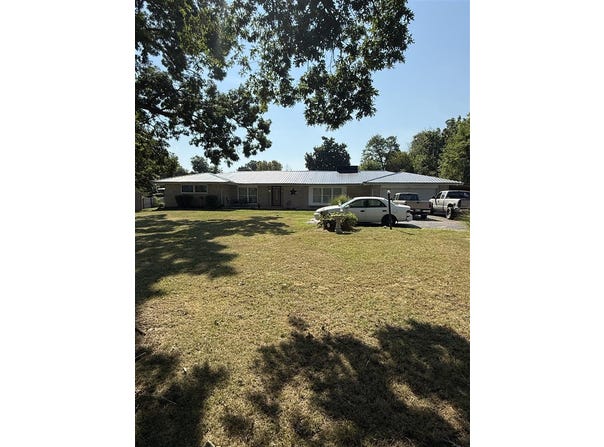 1916 Old Gallatin Road, Scottsville, KY 42164