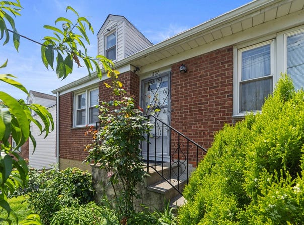 237 Woodland Ave, Yonkers, NY 10703