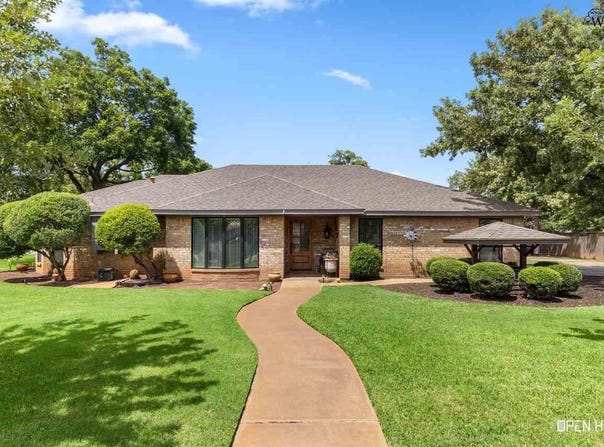 3259 HORSESHOE BEND ESTATES, Iowa Park, TX 76367