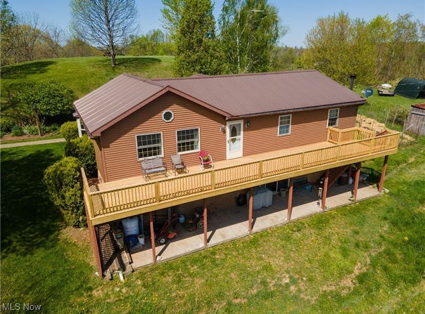 10239 Lee Creek Road, Rockport, WV 26169