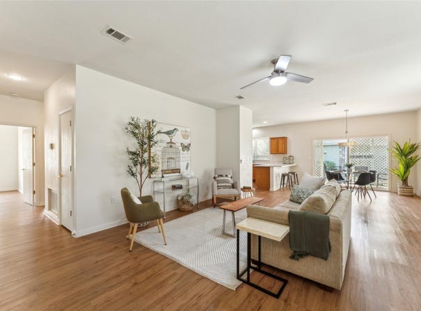 518 Texas DR, Georgetown, TX 78633
