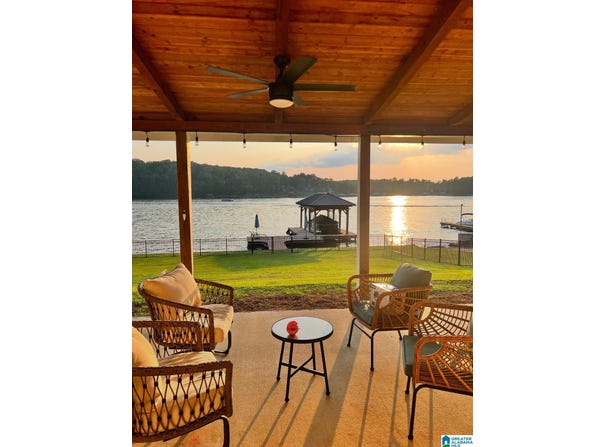 282 HORSESHOE CIRCLE, TALLADEGA, AL 35160