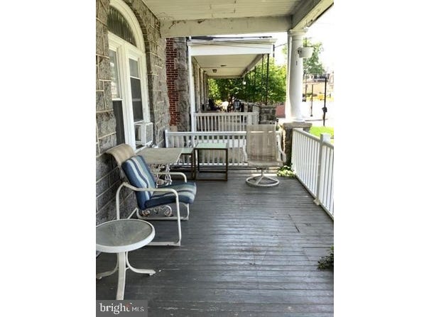 526 MACDADE BLVD, DARBY, PA 19023