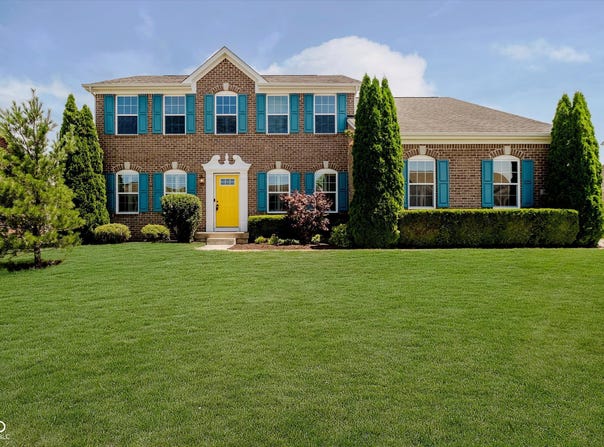 3251 Autumn Ash Drive, Zionsville, IN 46077