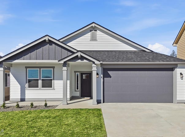 12185 W Kilkenny Dr, Post Falls, ID 83854