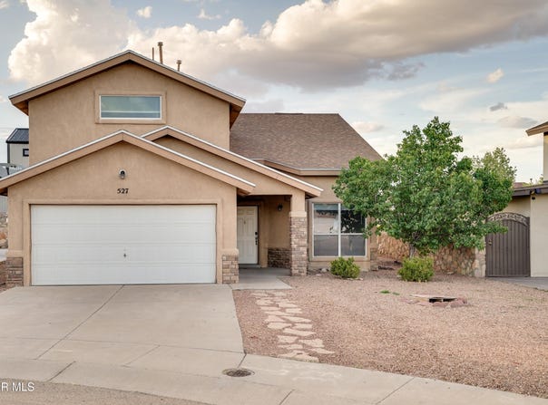 527 Sun City Place, El Paso, TX 79928