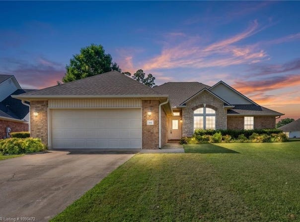 1512 Rockhurst DR, Fort Smith, AR 72908