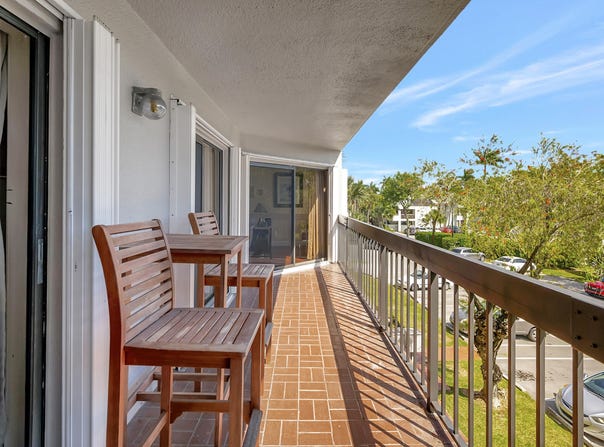 8820 SW 132nd Place, Miami, FL 33186