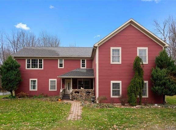 2222 Loree Road, Washington Twp, MI 48401