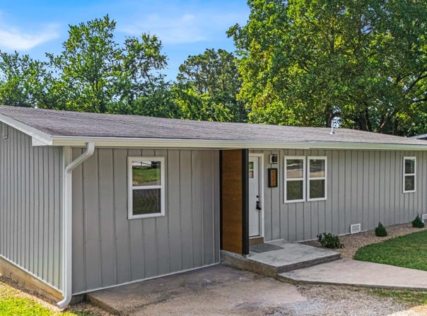 1235 Columbus Street, West Plains, MO 65775