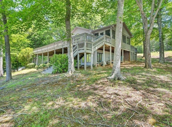 194-220 Kings Way, Wirtz, VA 24184