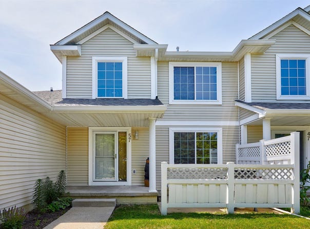 57 SE Meadowlark Court, Waukee, IA 50263