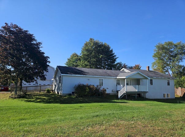 7 Land Street, Skowhegan, ME 04976