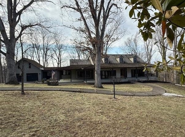 10 Logan Trace, Huntington, WV 25705