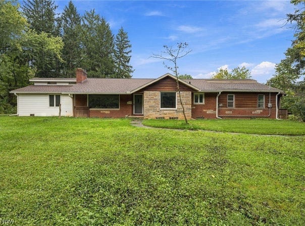 1365 Hillandale Drive, Bath, OH 44333