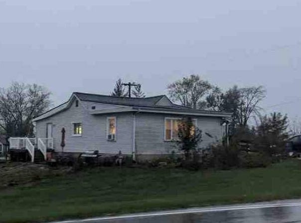 176 State Road 60 E, Mitchell, IN 47446
