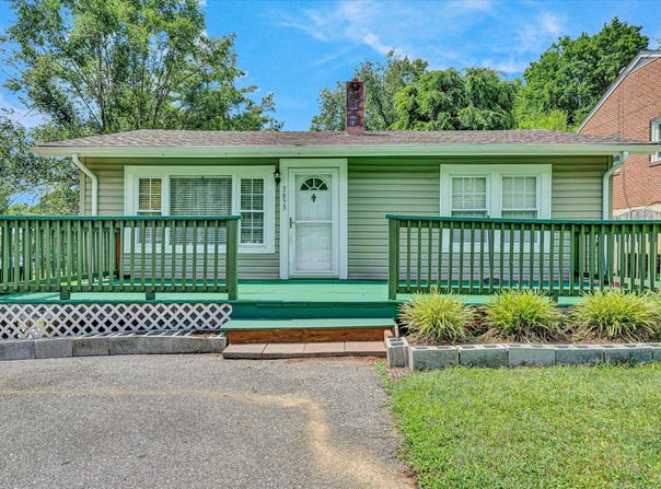 3653 Bunker Hill DR, Roanoke, VA 24018