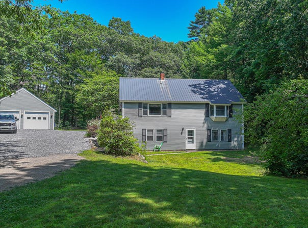 34 Carsley Road, Harrison, ME 04040