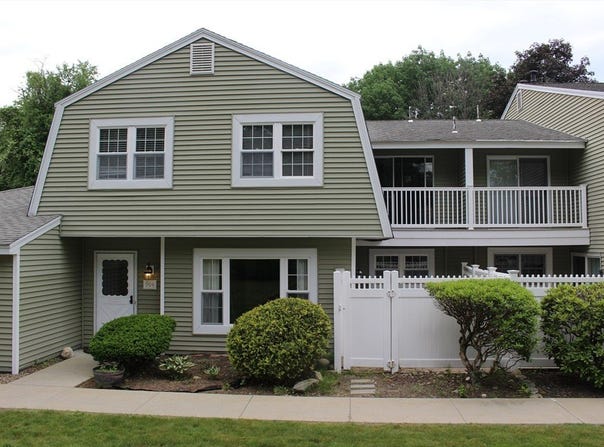904 Edgebrook Drive, Boylston, MA 01505