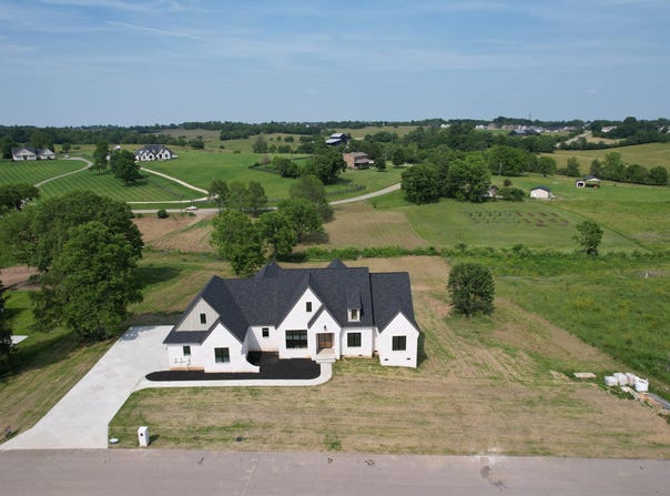 1110 Craig Crossing, Winchester, KY 40391