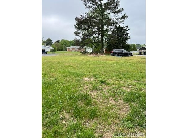 209 Purdy Road, Emporia, VA 23847
