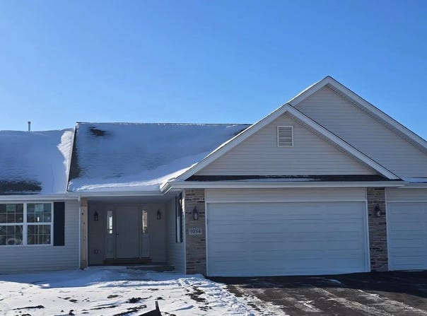 1054 E BIRCHWOOD Drive, BELOIT, WI 53511