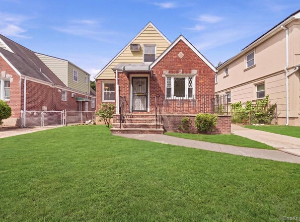 5332 187th Street, Fresh Meadows, NY 11365
