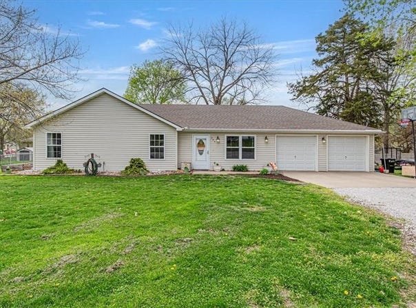 204 LYNN Street, Lathrop, MO 64465