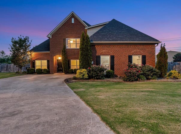 4905 Ashley Circle SE, Owens Cross Roads, AL 35763