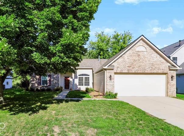 6498 Glenwood Trace, Zionsville, IN 46077