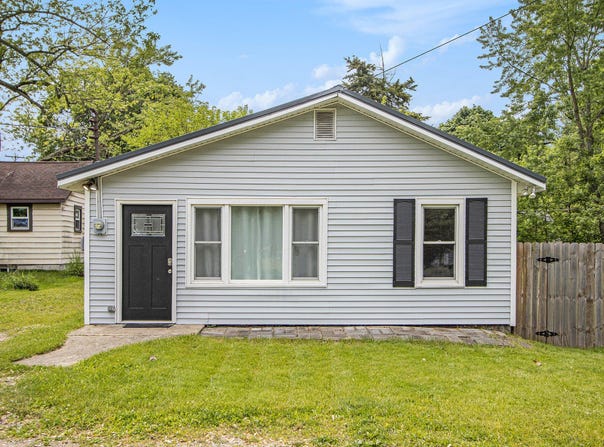 3924 Oakland Drive, Kalamazoo, MI 49008