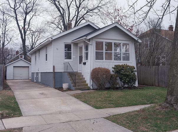 23 Emery Street, Hempstead, NY 11550