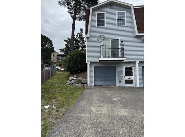 1271 Pawtucket Blvd, Lowell, MA 01854
