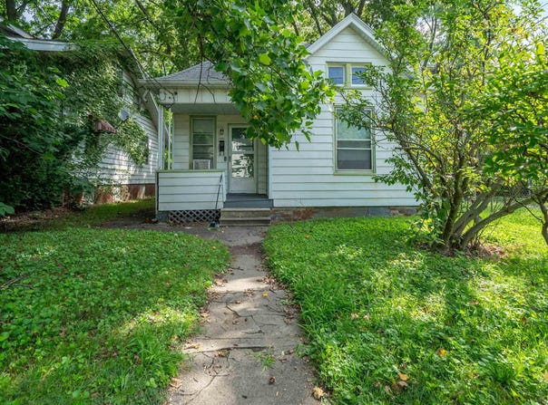 700,706-718 N UNDERHILL Street, Peoria, IL 61606