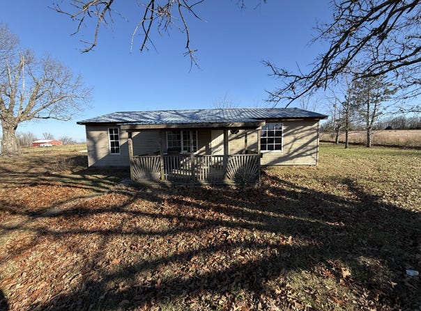 909 Cooper Drive, Mountain Grove, MO 65711