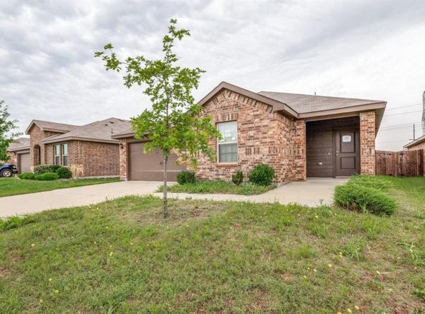 1937 Duskwood Drive, Lancaster, TX 75146