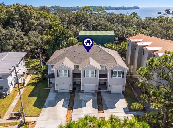 162 Westview Avenue, Valparaiso, FL 32580