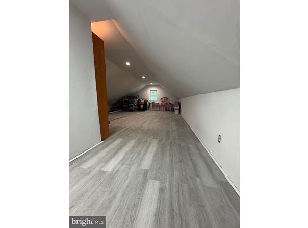 2551 BROOKDALE AVENUE, ABINGTON, PA 19001