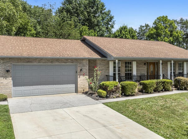 2121 Colby Drive, Maryville, TN 37803