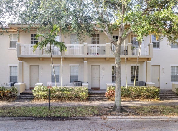 600 NW 24th Avenue, Boynton Beach, FL 33426