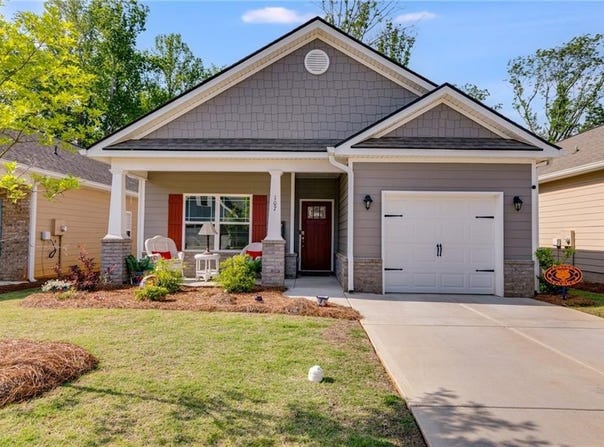 107 Vineyard Walk, Carrollton, GA 30117
