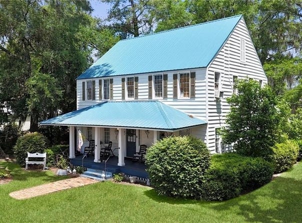 701 N Oak Street, Springfield, GA 31329