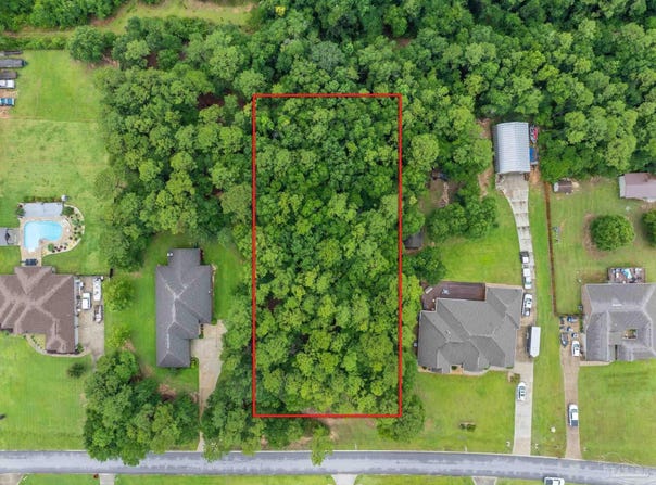 0000 Wallace Lake Rd, Pace, FL 32571