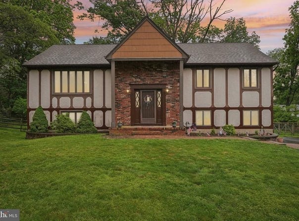 15 DUFFIELD DRIVE, EWING, NJ 08628