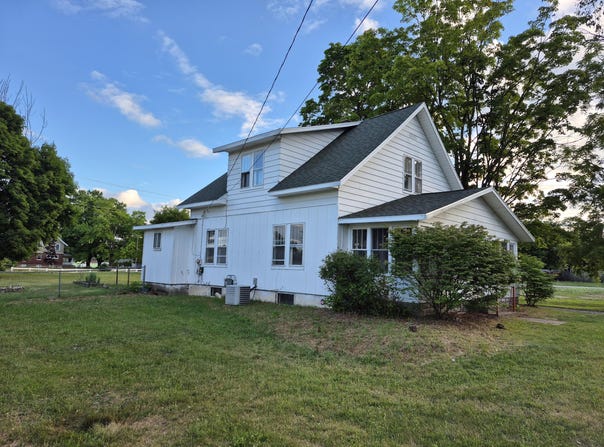 1080 E Swain Street, White Cloud, MI 49349