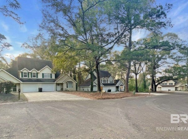 7 Twin Echo Court, Fairhope, AL 36532