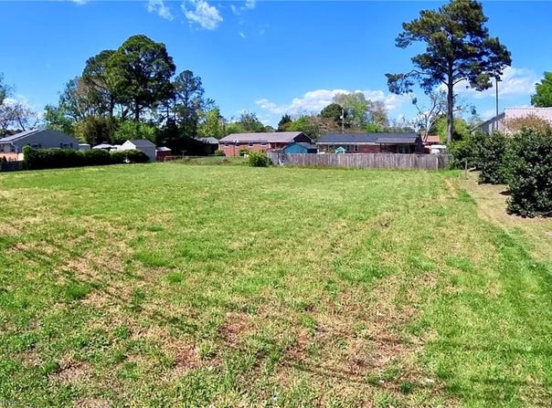 727 Willow Drive, Newport News, VA 23605