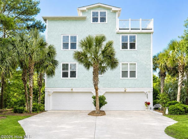 5000 Oquinn Boulevard SE, Southport, NC 28461